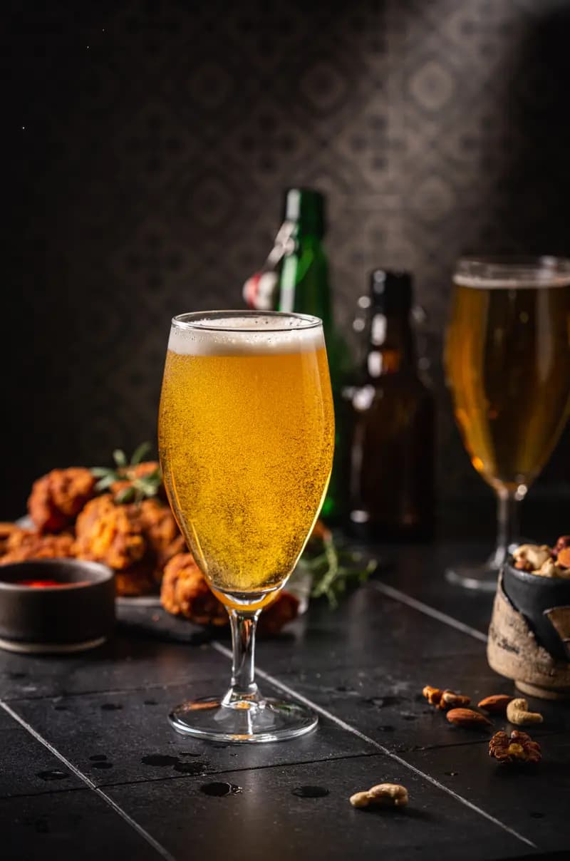 ALKOHOLISCHE GETRÄNKE